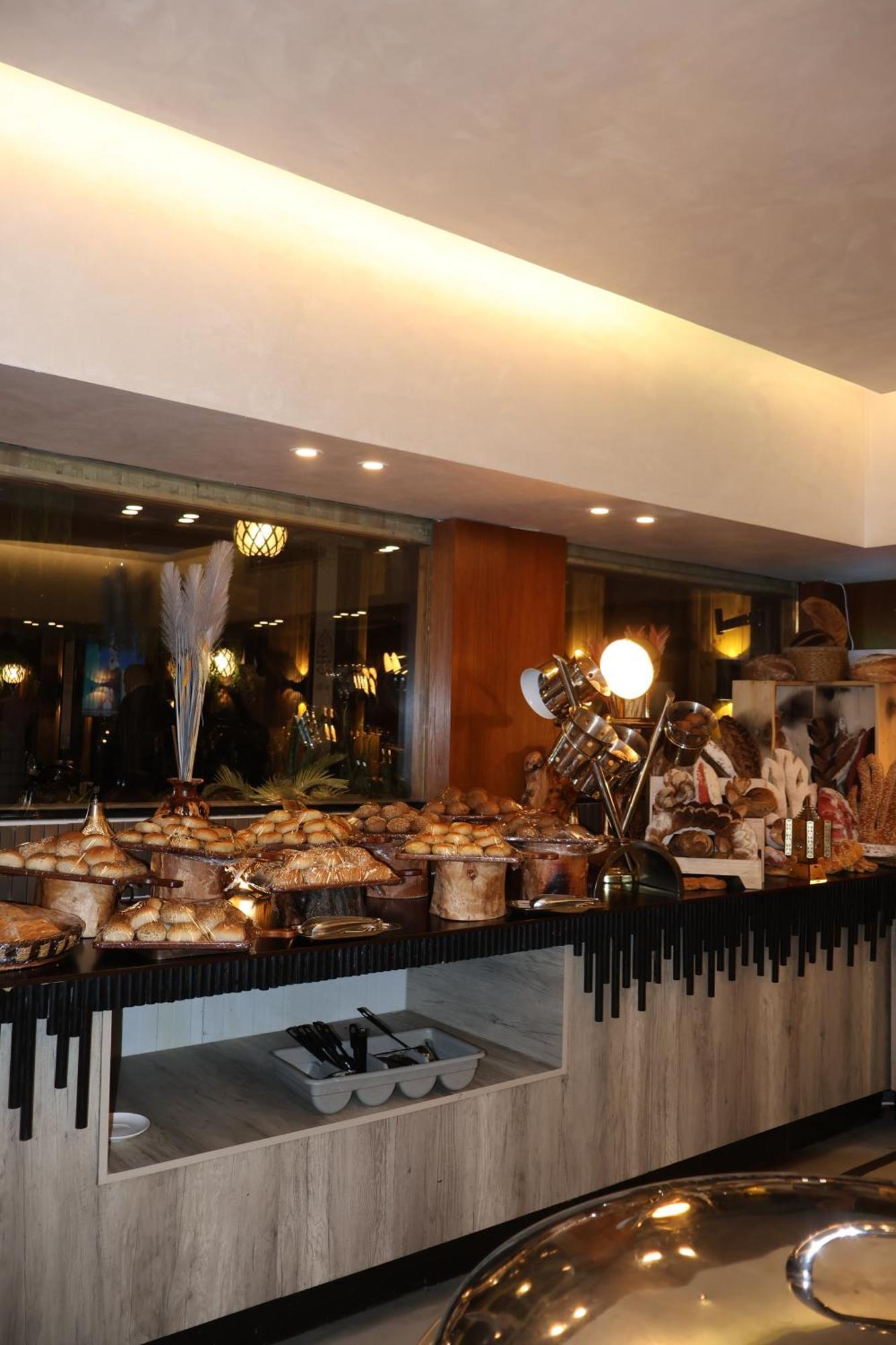 Rival Hotel Amman Dış mekan fotoğraf